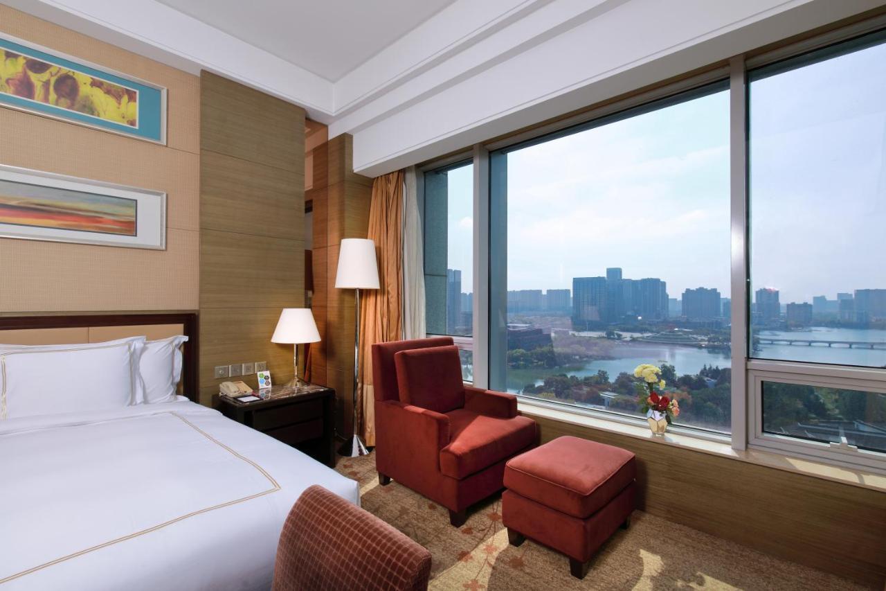 Отель Crowne Plaza Nanjing Jiangning By Ihg Экстерьер фото