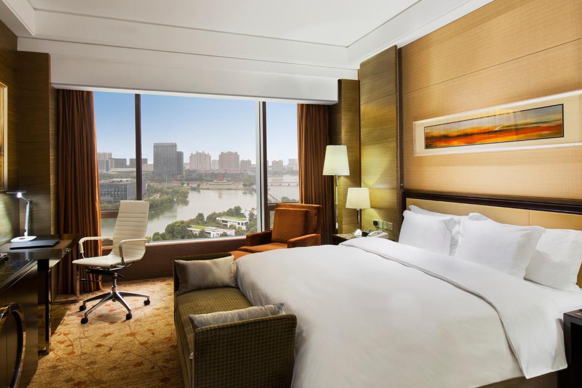 Отель Crowne Plaza Nanjing Jiangning By Ihg Экстерьер фото