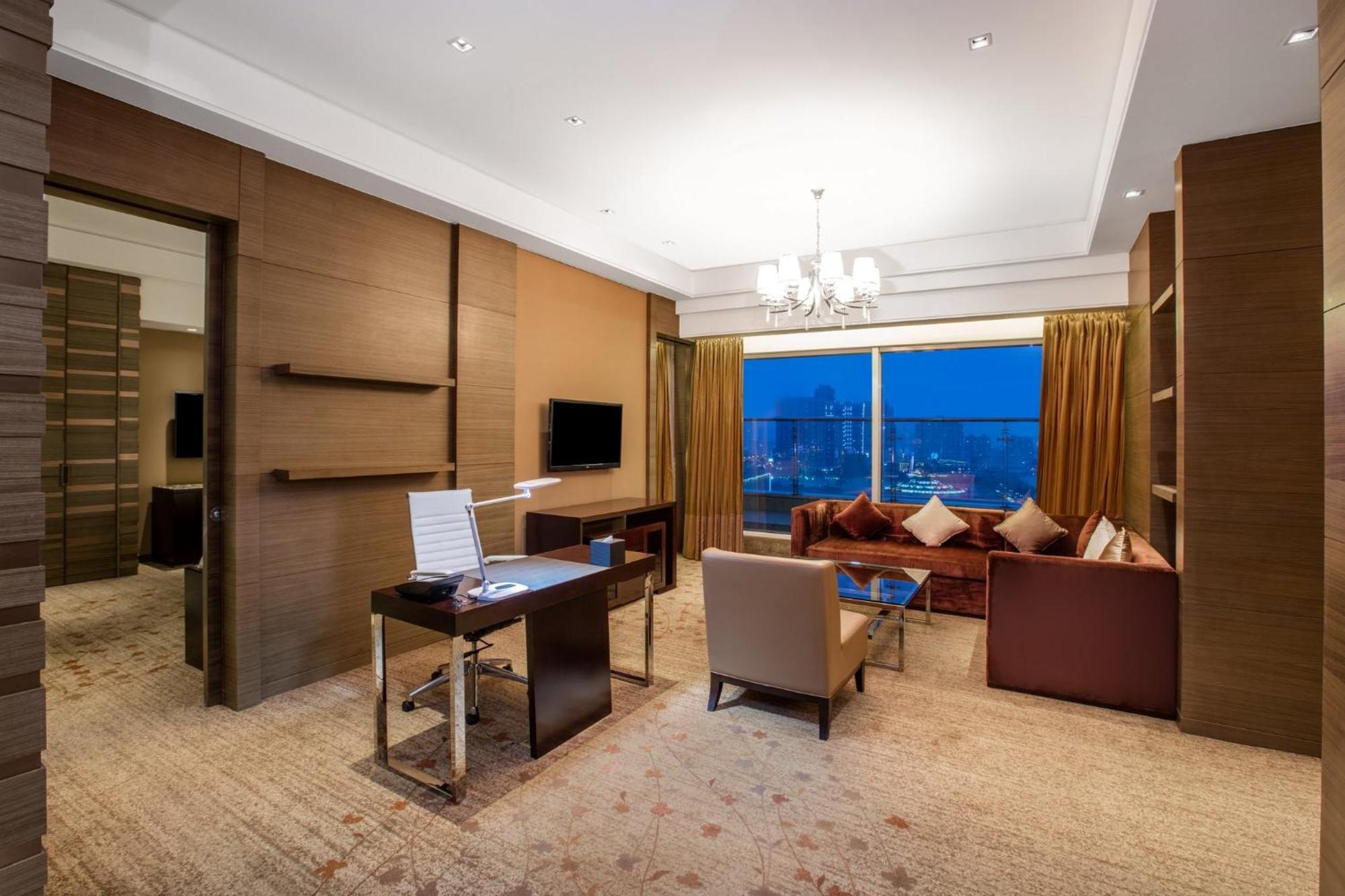 Отель Crowne Plaza Nanjing Jiangning By Ihg Экстерьер фото