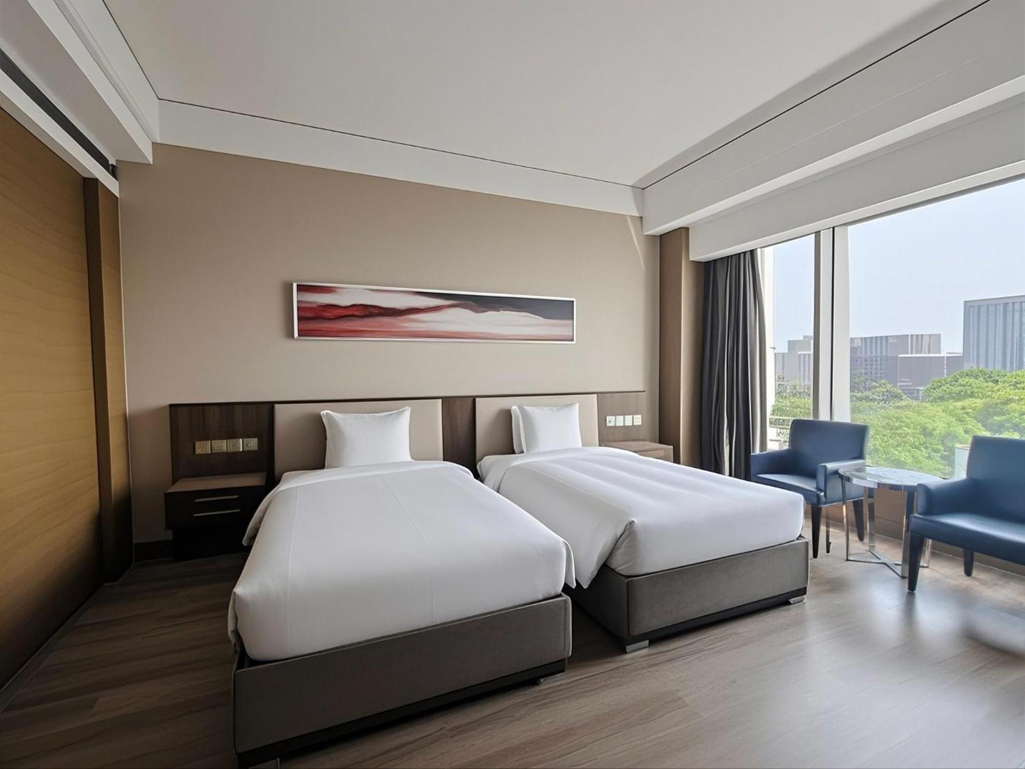 Отель Crowne Plaza Nanjing Jiangning By Ihg Экстерьер фото